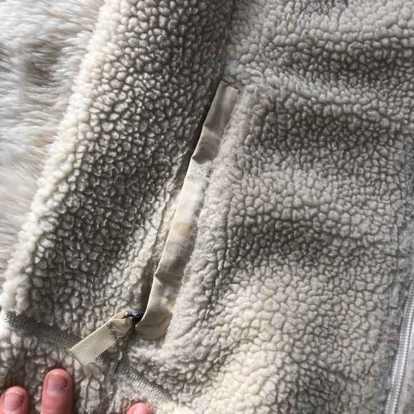 Patagonia Sherpa Vest - Picture 5 of 8